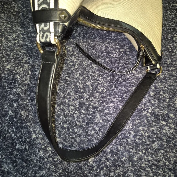 Michael Kors Cream and Black Women's Bag - Picture 7 of 7